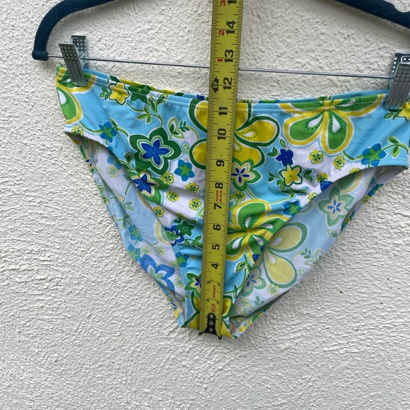 Vintage Bikini Bottoms - Picture 6 of 9